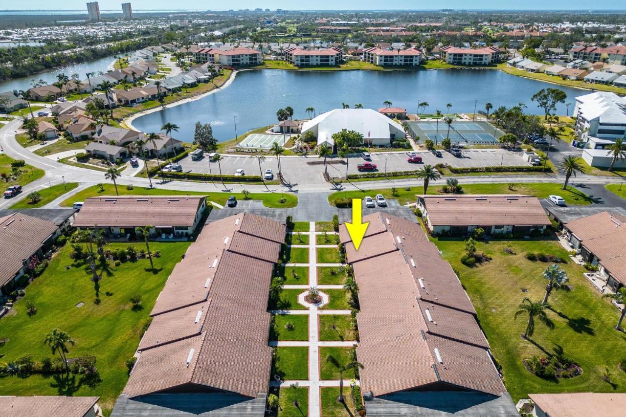 Association, Tennis Courts And Pool, Sleeps 4 - Cinnamon Cove Cozy Condo Форт Майерс Екстериор снимка