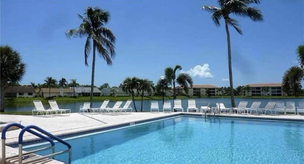 Association, Tennis Courts And Pool, Sleeps 4 - Cinnamon Cove Cozy Condo Форт Майерс Екстериор снимка